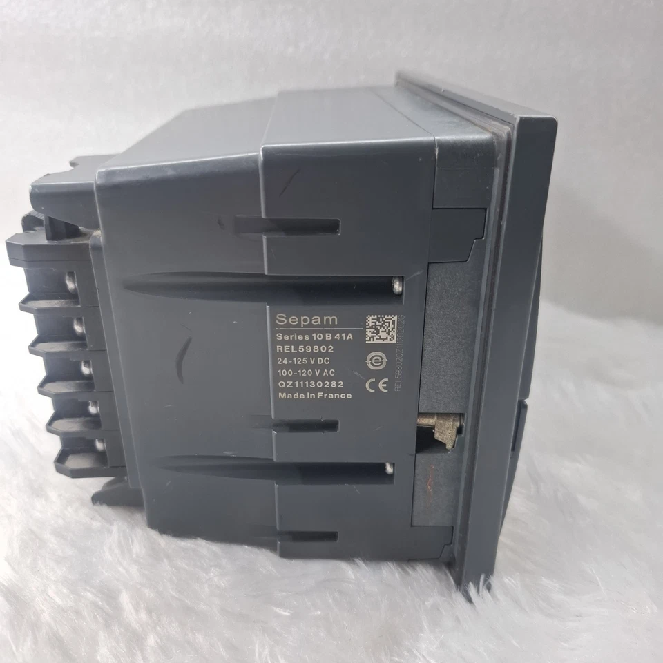 Schneider Electric Sepam REL59802 Series 10 B 41A Industrial Protection Relay